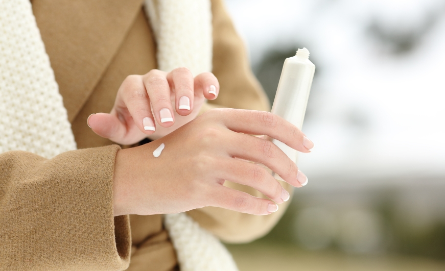 Pelle secca di inverno: cause e rimedi naturali